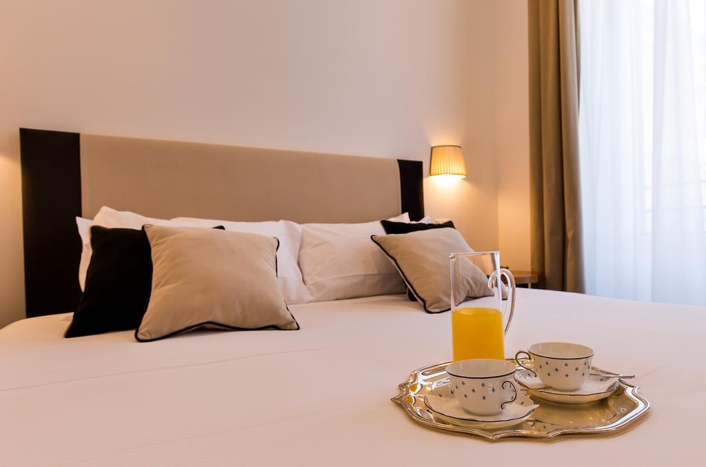 900 Piazza Del Popolo Bed & Breakfast โรม ภายนอก รูปภาพ