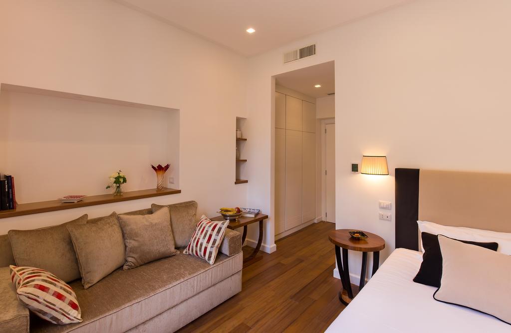 900 Piazza Del Popolo Bed & Breakfast โรม ภายนอก รูปภาพ
