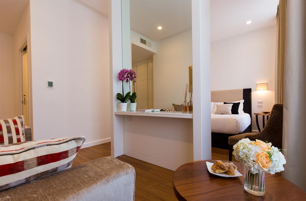 900 Piazza Del Popolo Bed & Breakfast โรม ภายนอก รูปภาพ