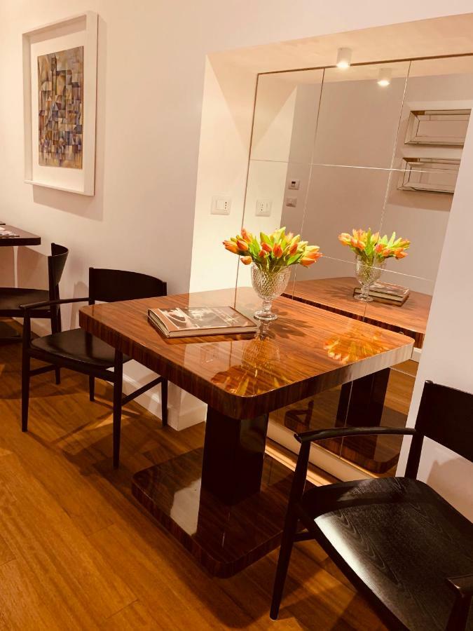 900 Piazza Del Popolo Bed & Breakfast โรม ภายนอก รูปภาพ